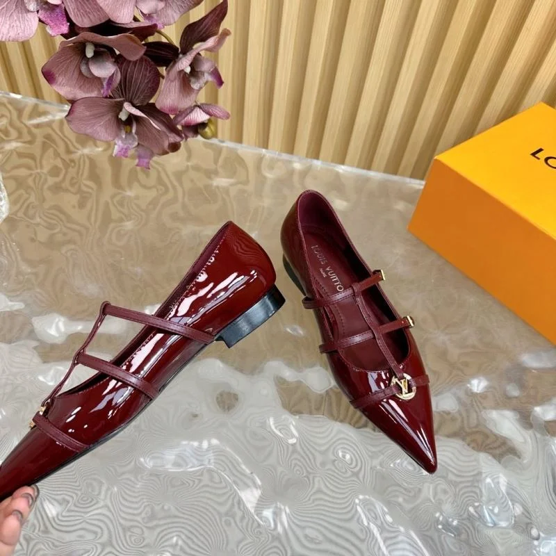 WeatherProof Louis Vuitton Low Shoes 32335