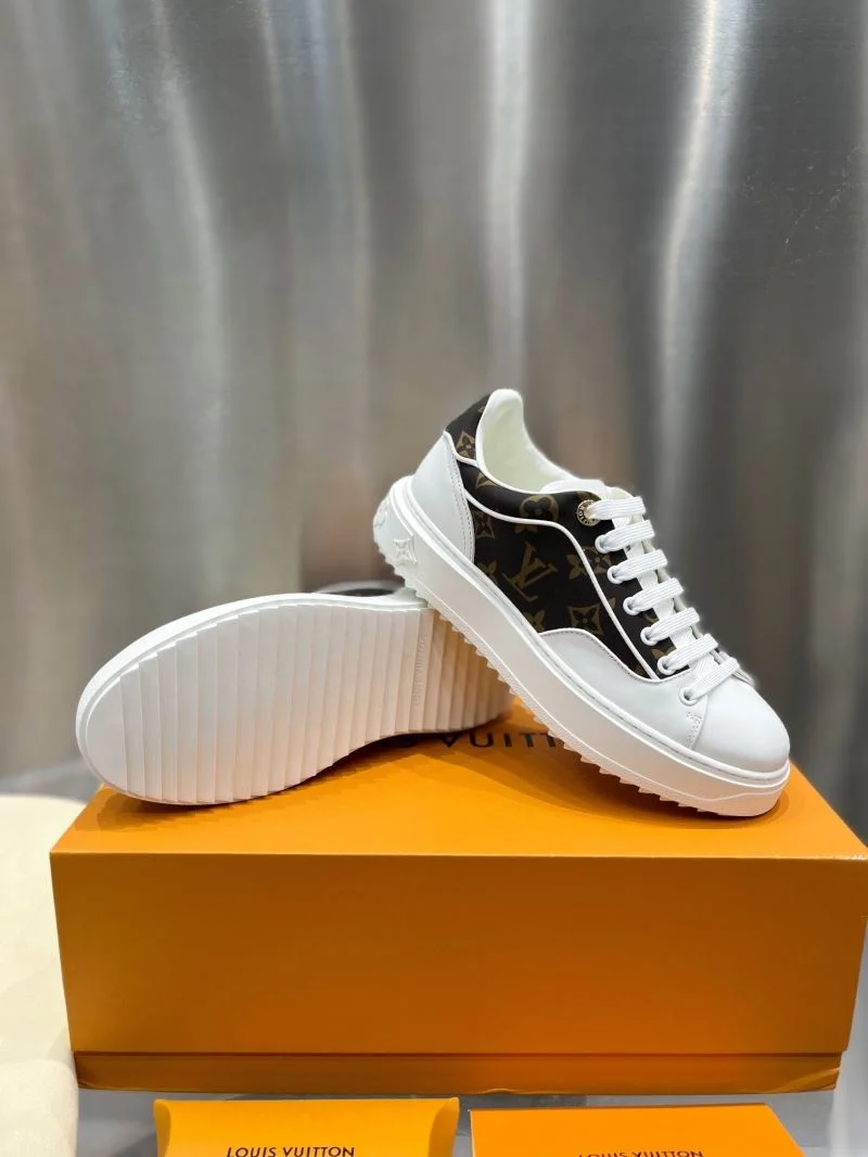 Louis Vuitton Low Shoes Unique 32332