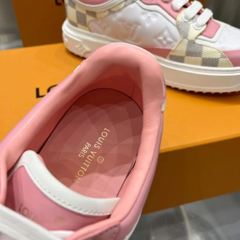 Louis Vuitton Low Shoes Unique 32331