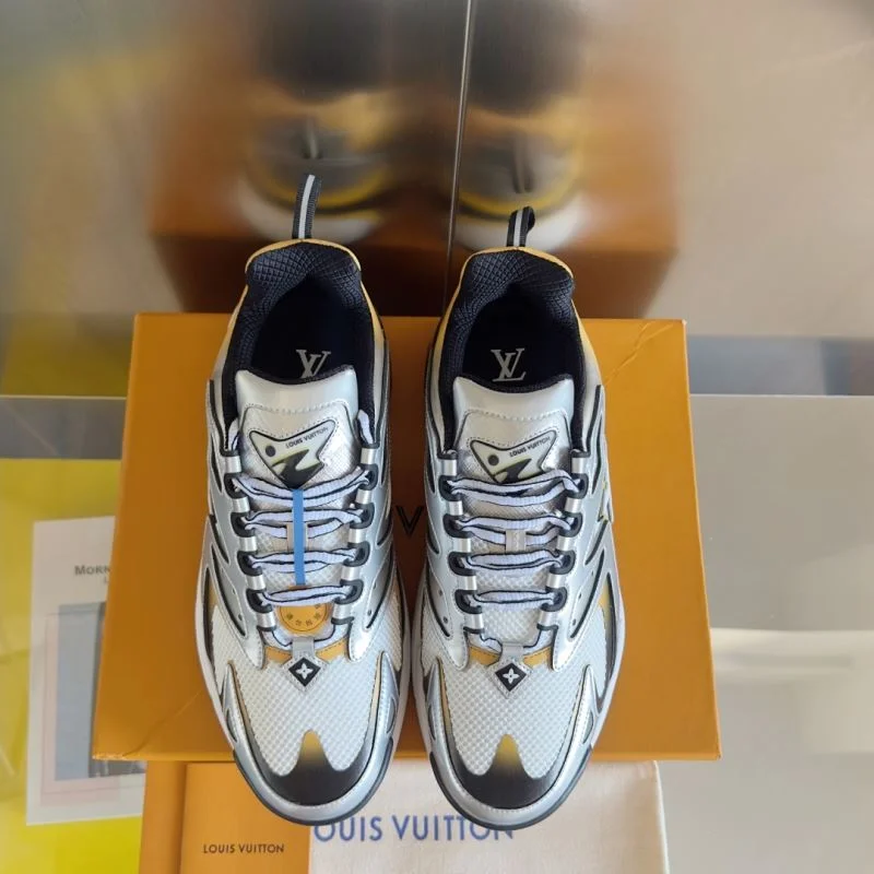 Louis Vuitton Low Shoes Tailored 32329
