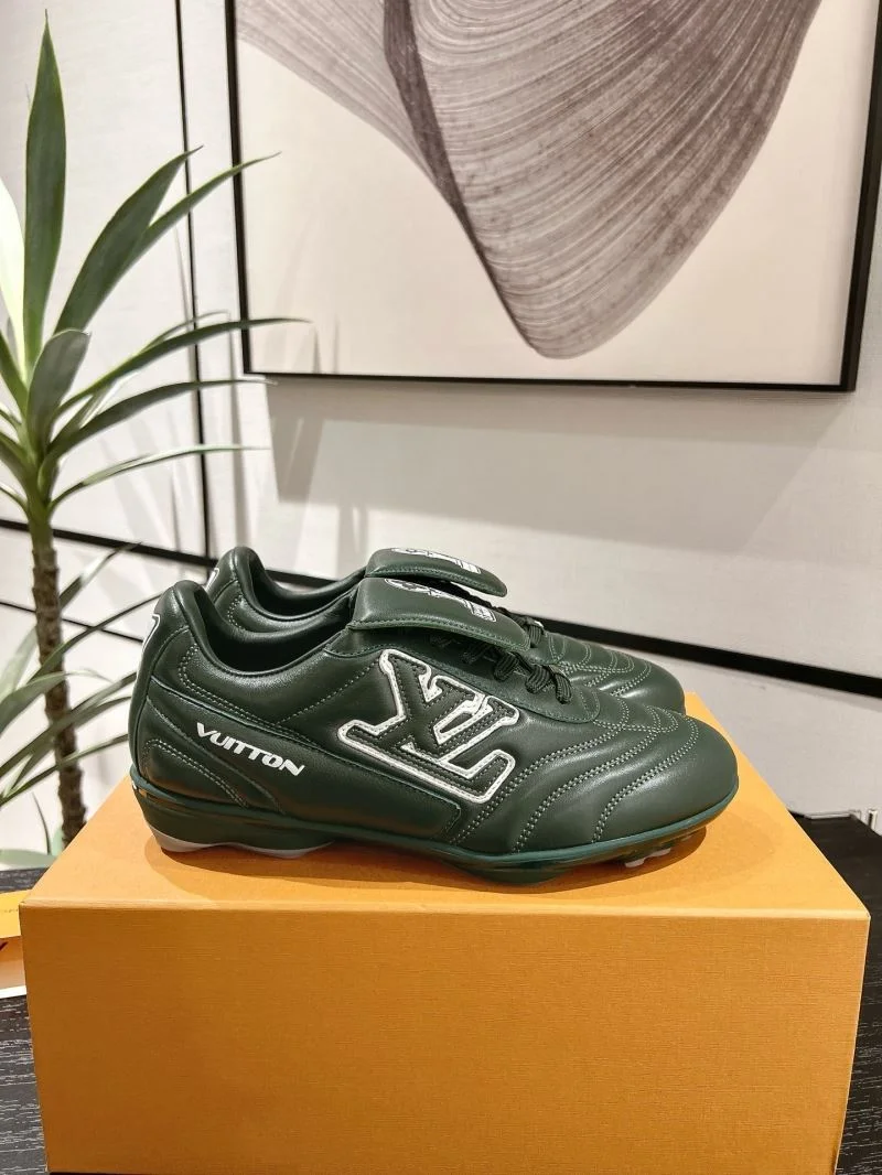 Tailored Louis Vuitton Low Shoes 32316