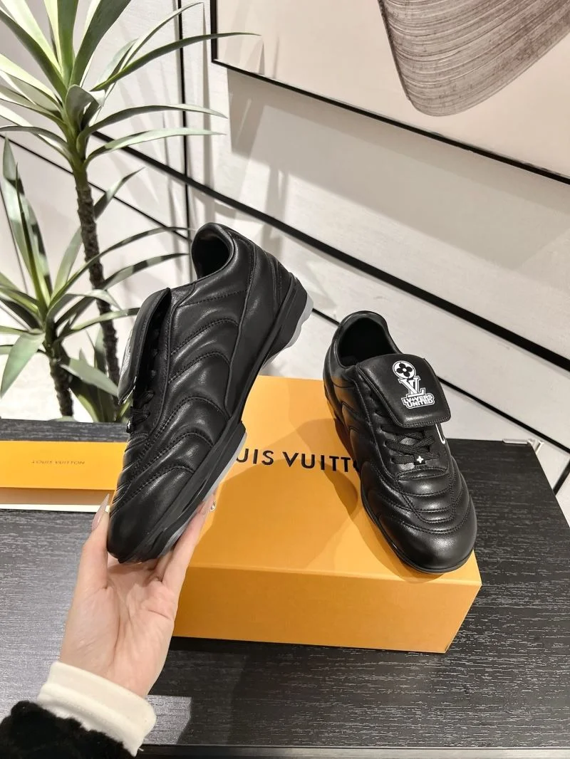 Louis Vuitton Low Shoes OdorResistant 32320