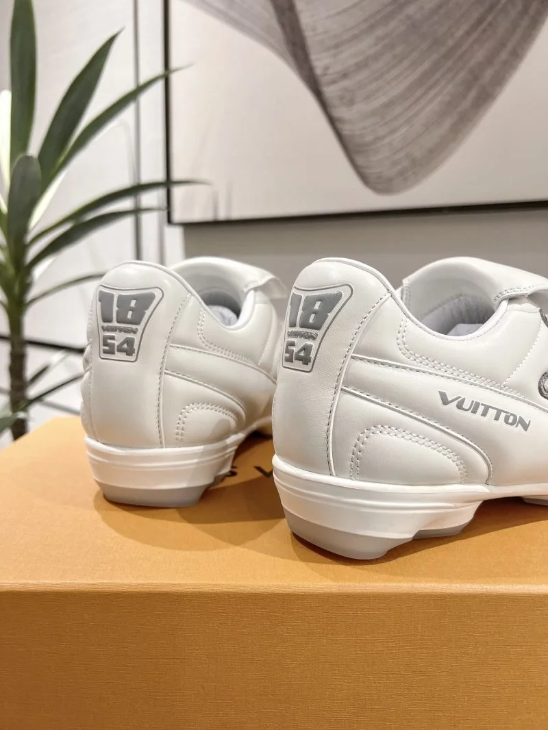 Popular Louis Vuitton Low Shoes 32327