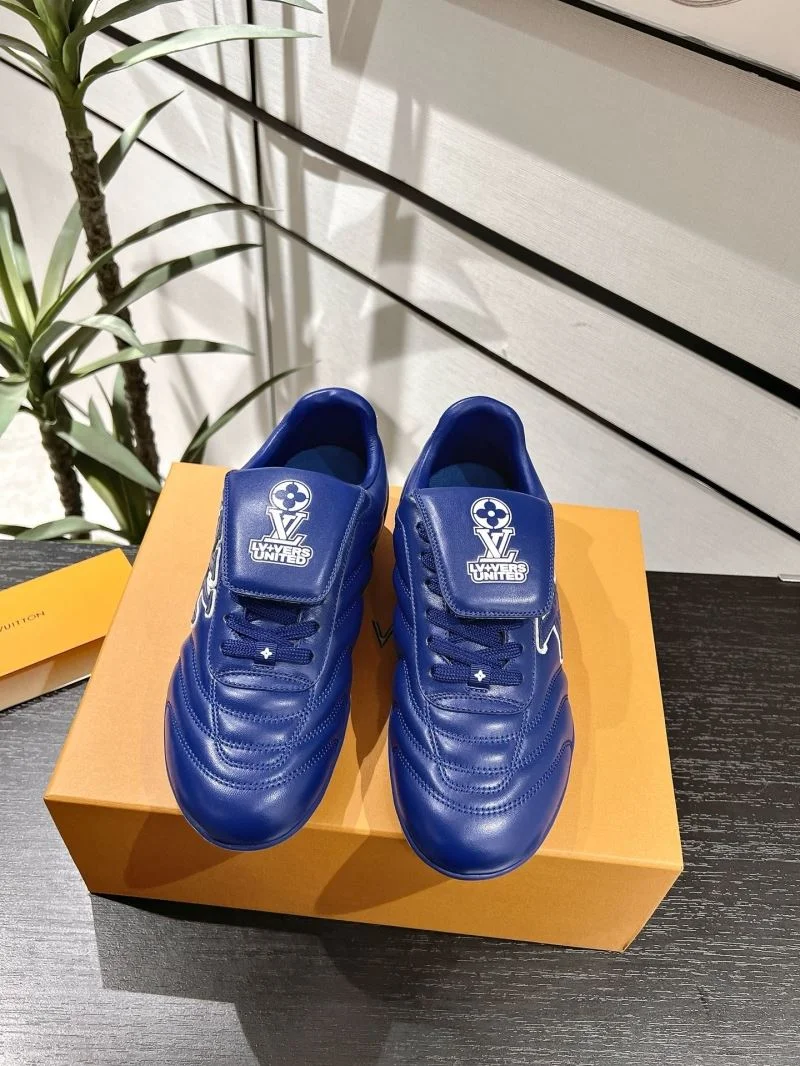 Supportive Louis Vuitton Low Shoes 32311