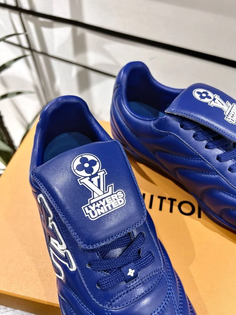 Supportive Louis Vuitton Low Shoes 32311