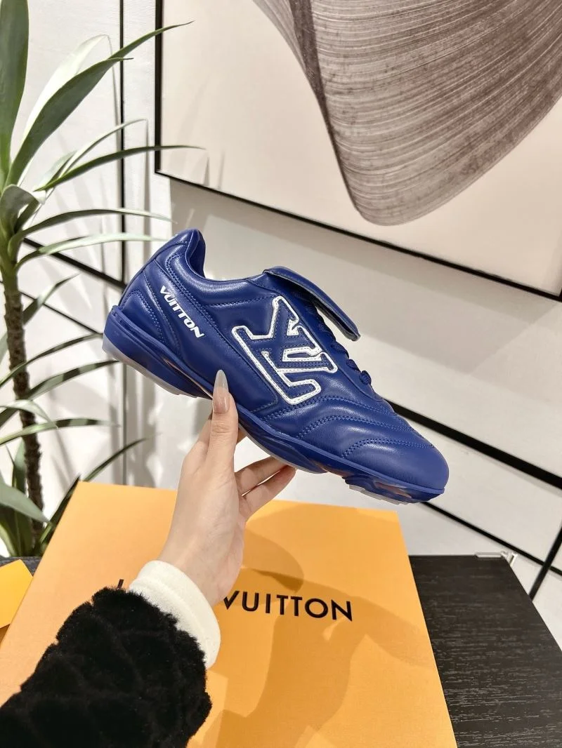 Supportive Louis Vuitton Low Shoes 32311