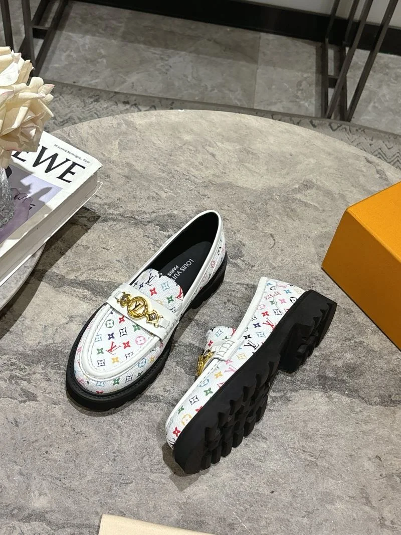 Louis Vuitton Low Shoes Upgraded 32313