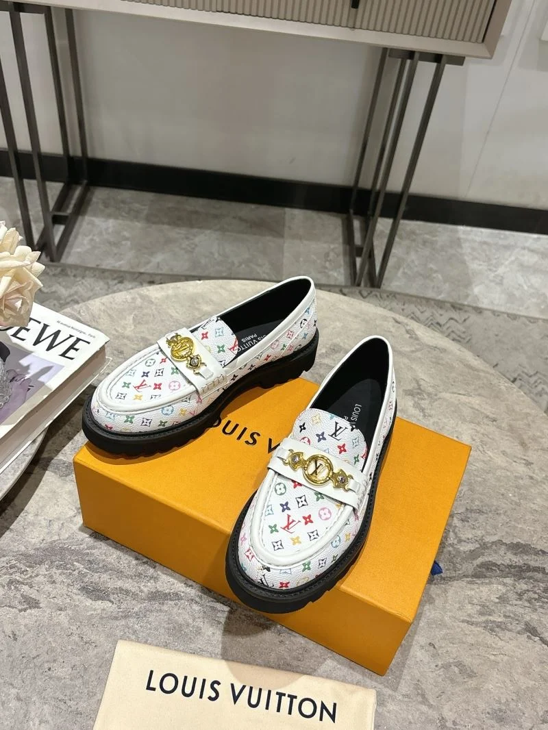 Louis Vuitton Low Shoes Upgraded 32313