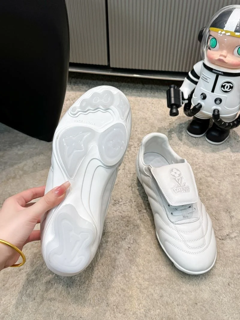Louis Vuitton Low Shoes Affordable 32309