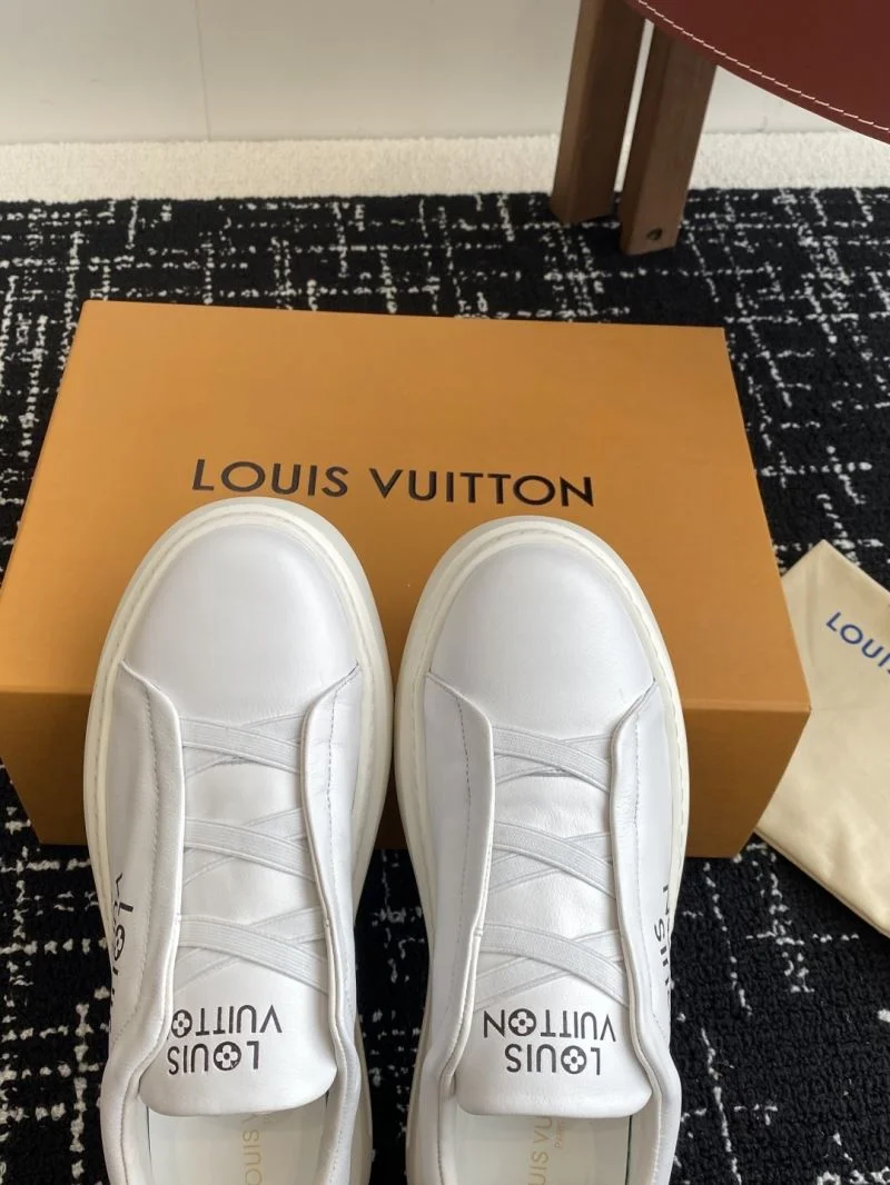 FlexibleFit Louis Vuitton Low Shoes 32301