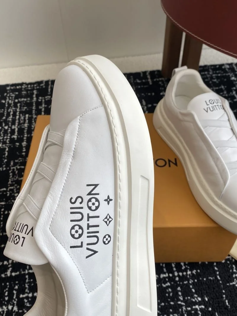 FlexibleFit Louis Vuitton Low Shoes 32301