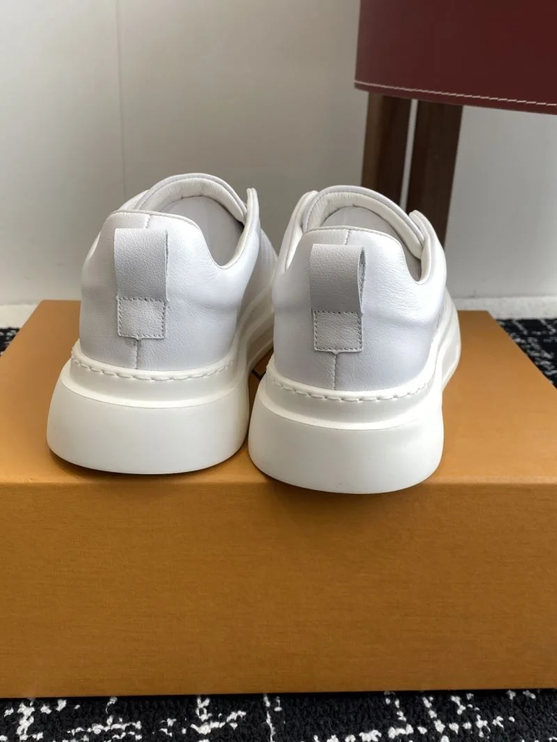 FlexibleFit Louis Vuitton Low Shoes 32301