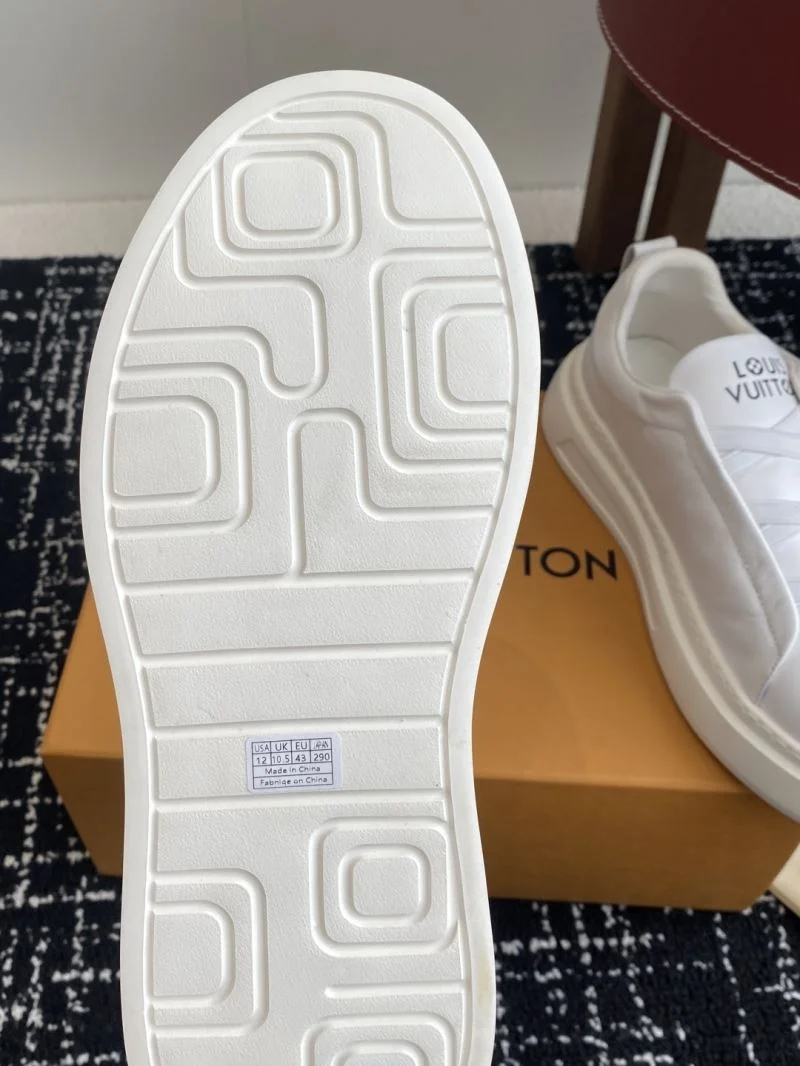 FlexibleFit Louis Vuitton Low Shoes 32301