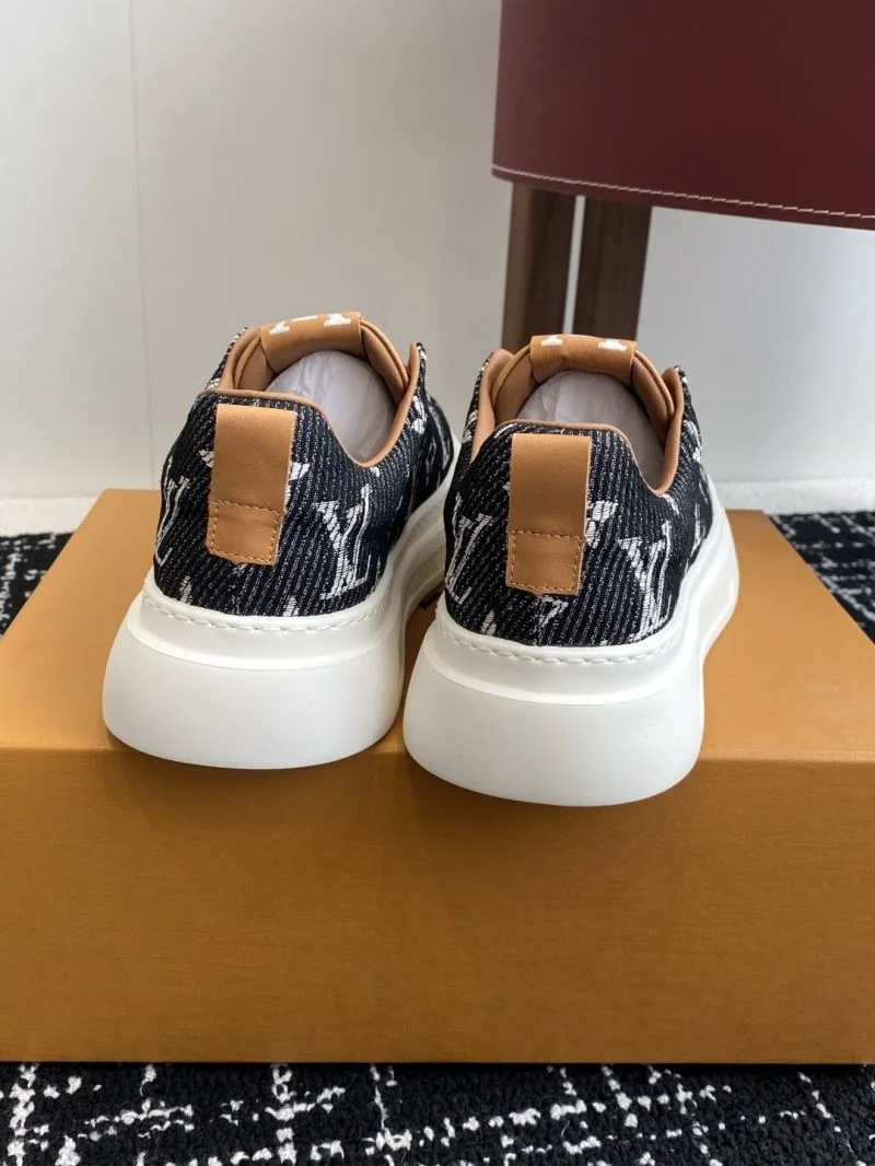 Louis Vuitton Low Shoes Stylish 32305