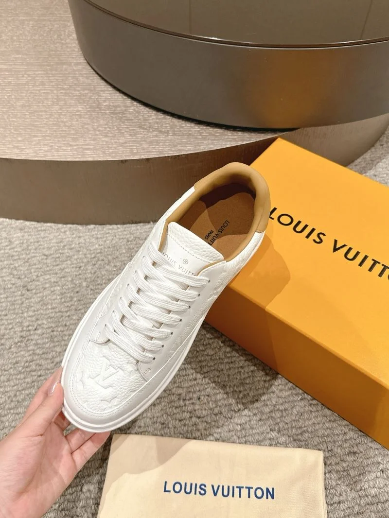 Supportive Louis Vuitton Low Shoes 32302