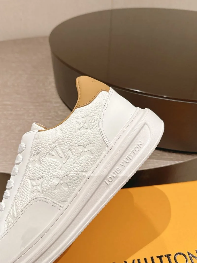 Supportive Louis Vuitton Low Shoes 32302