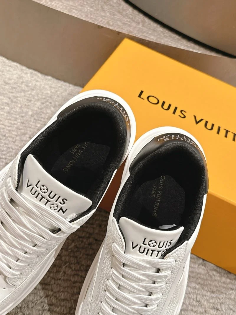 Louis Vuitton Low Shoes Flexible 32299
