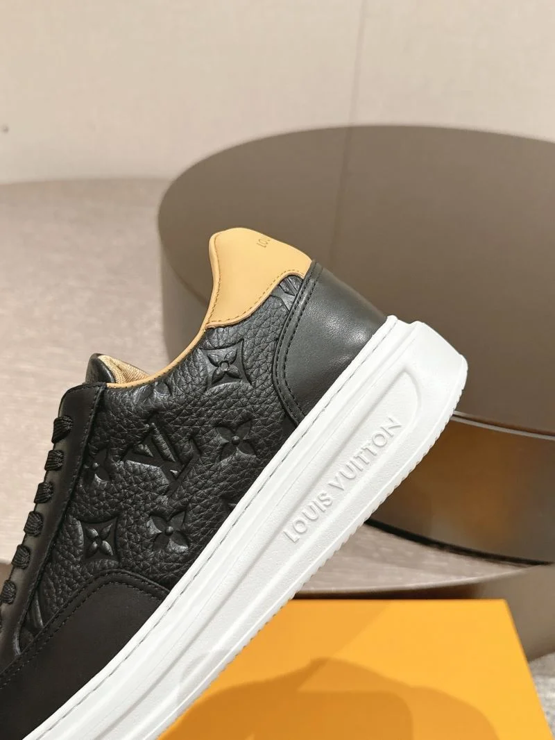 Louis Vuitton Low Shoes WaterResistant 32298