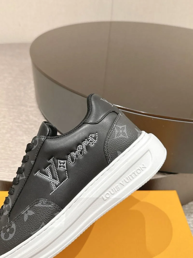 Louis Vuitton Low Shoes Compact 32290