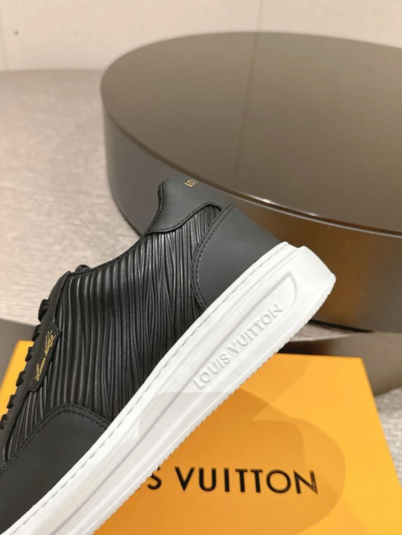 Attractive Louis Vuitton Low Shoes 32274