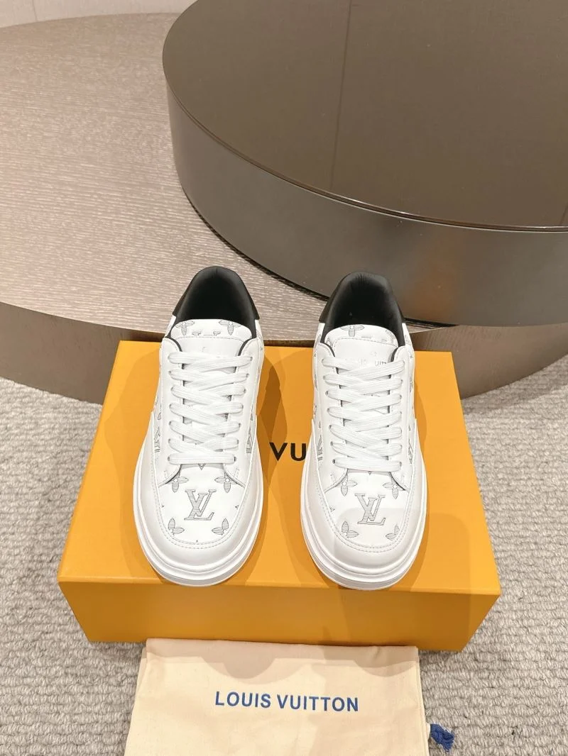 Louis Vuitton Low Shoes FashionForward 32277