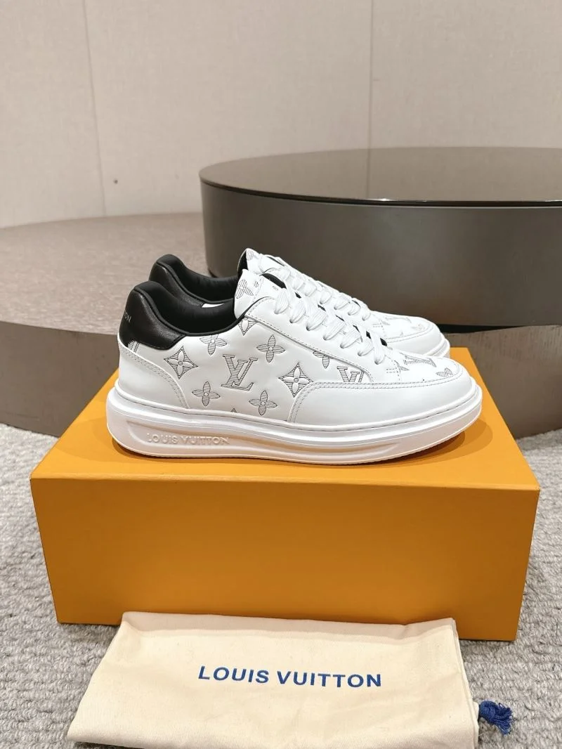 Louis Vuitton Low Shoes FashionForward 32277