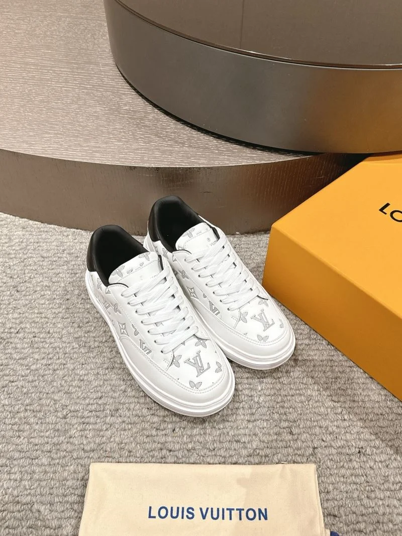 Louis Vuitton Low Shoes FashionForward 32277