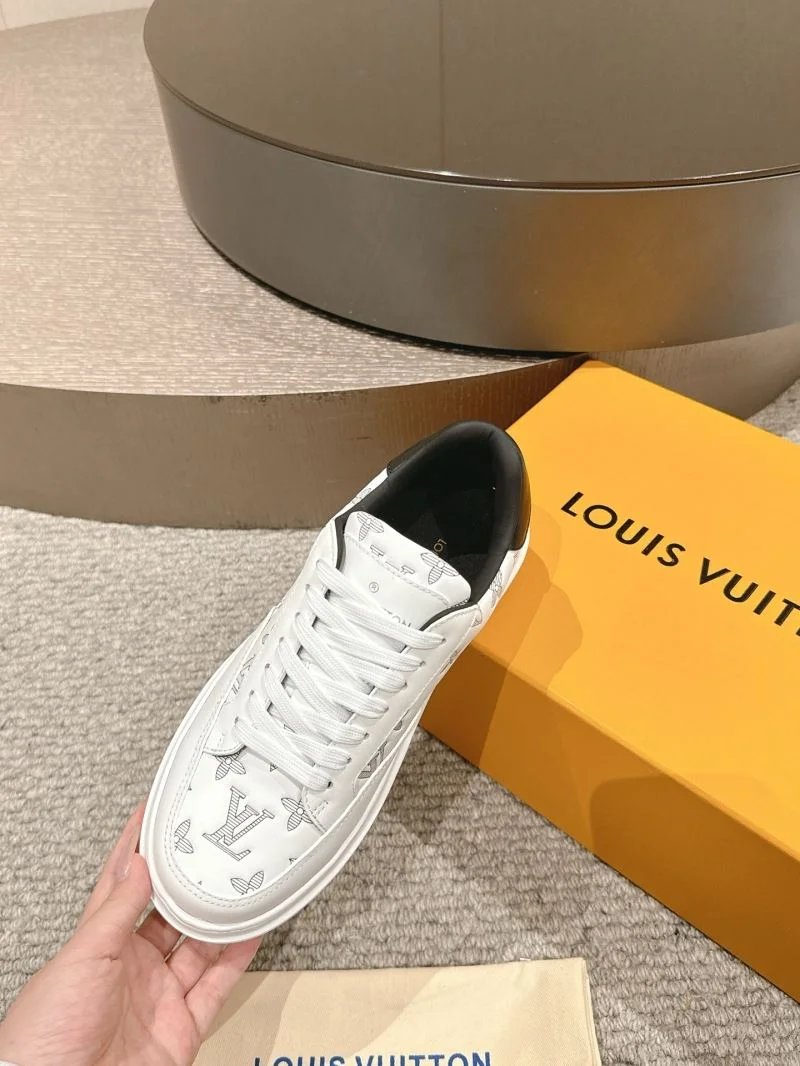 Louis Vuitton Low Shoes FashionForward 32277