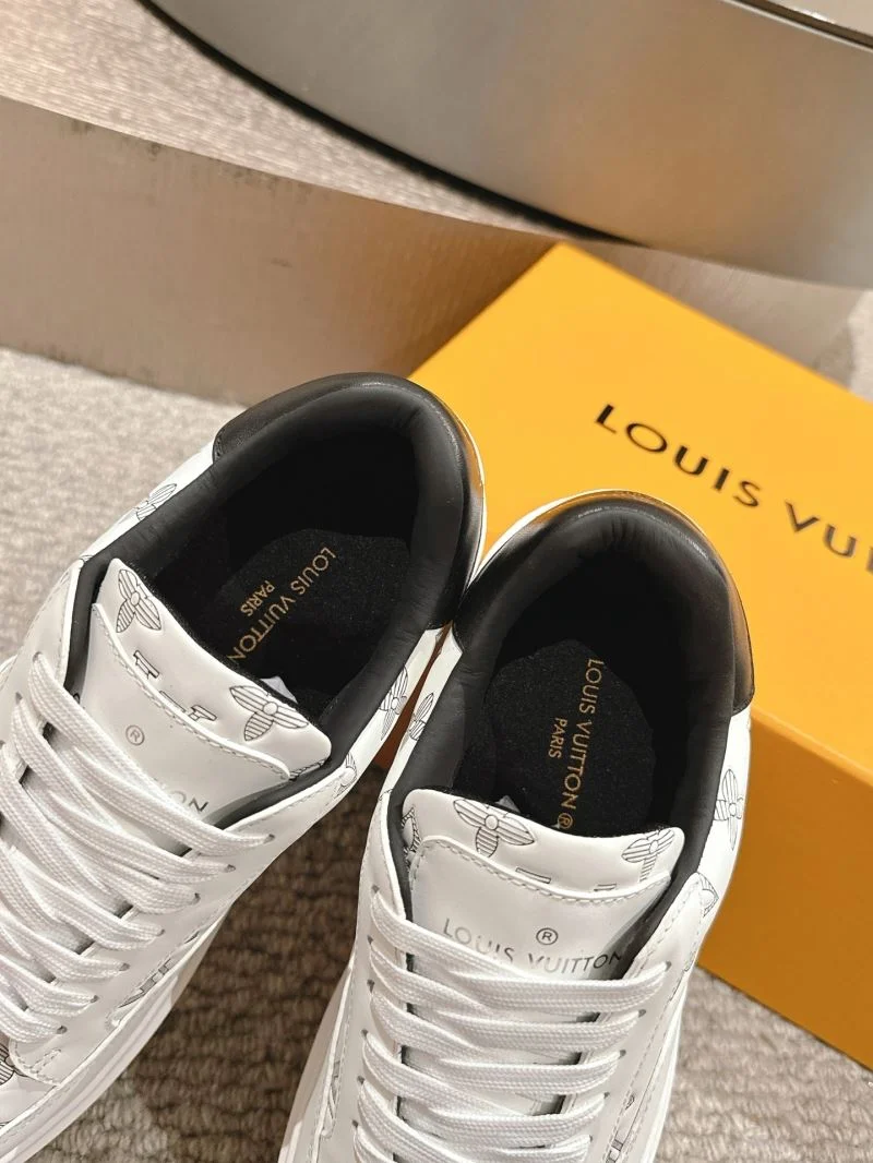 Louis Vuitton Low Shoes FashionForward 32277