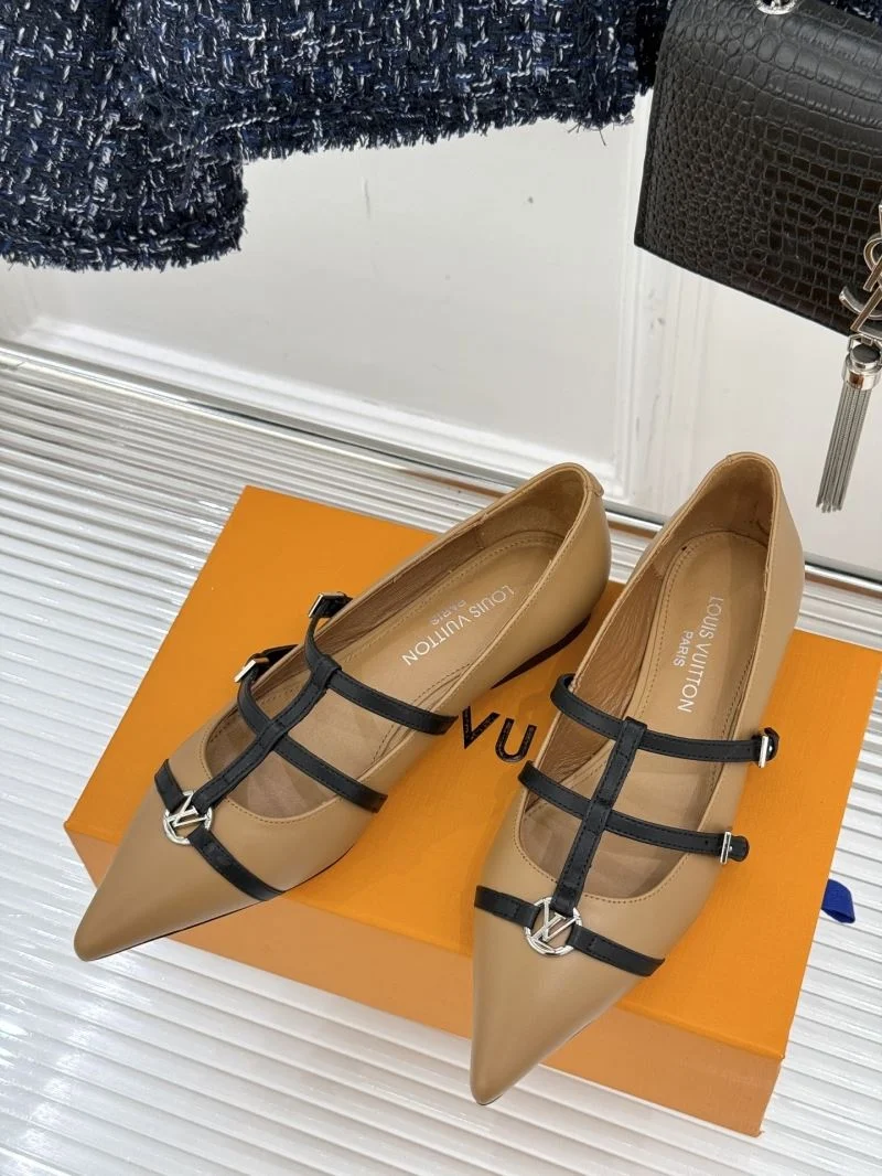 Louis Vuitton Low Shoes Youthful 32275