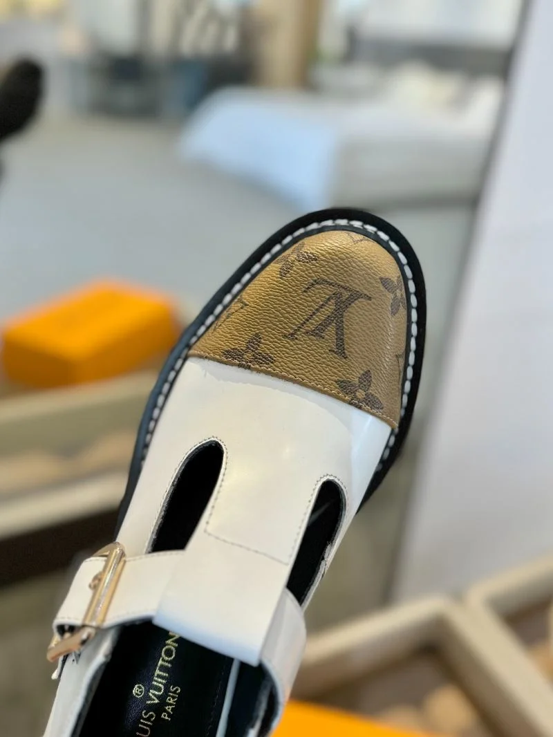Casual Louis Vuitton Low Shoes 31938