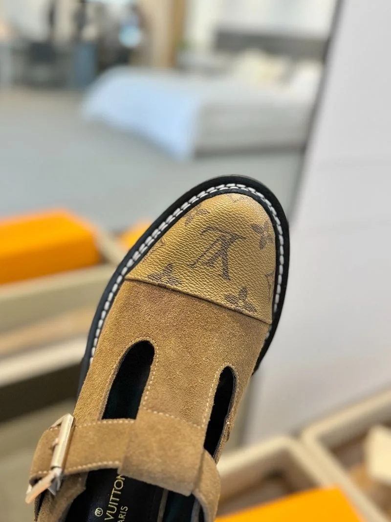 Louis Vuitton Low Shoes Premium 31939
