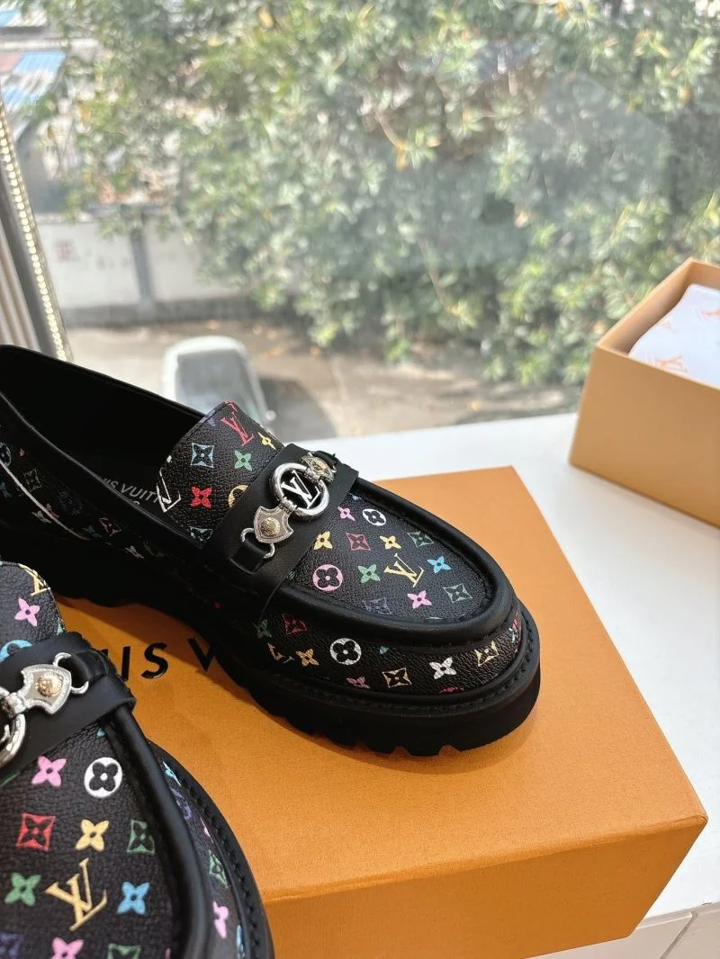 TopPick Louis Vuitton Low Shoes 31946