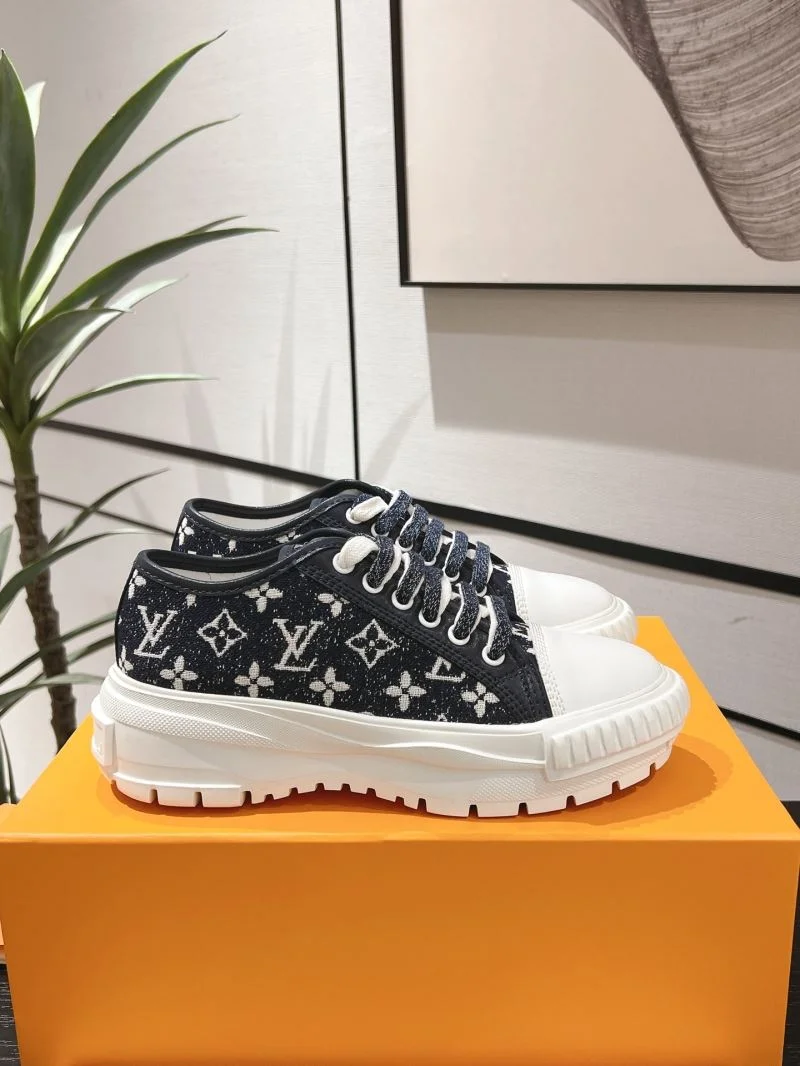 ZipUp Louis Vuitton Low Shoes 31960