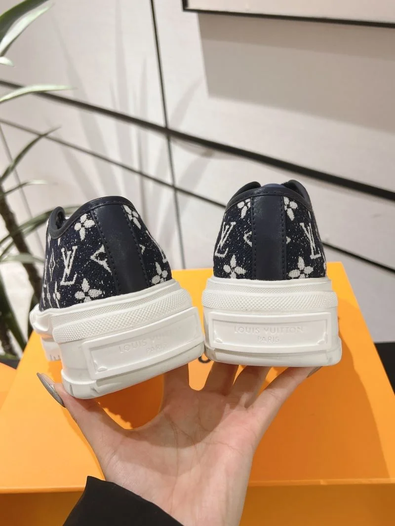 ZipUp Louis Vuitton Low Shoes 31960