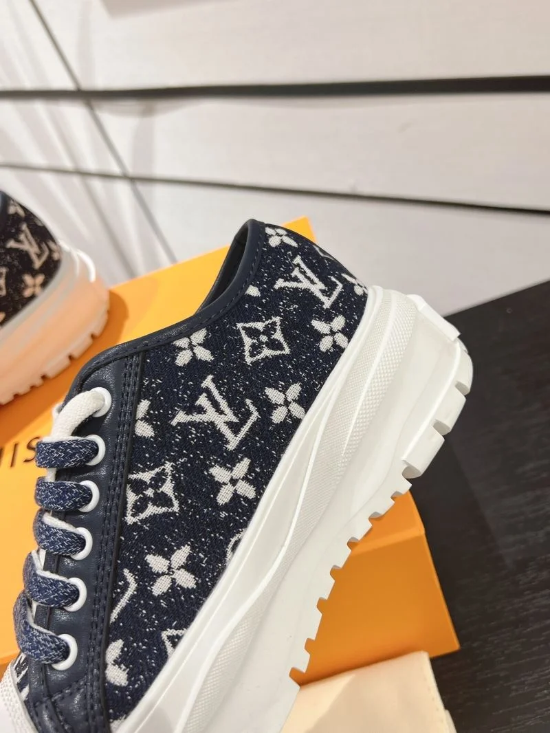 ZipUp Louis Vuitton Low Shoes 31960