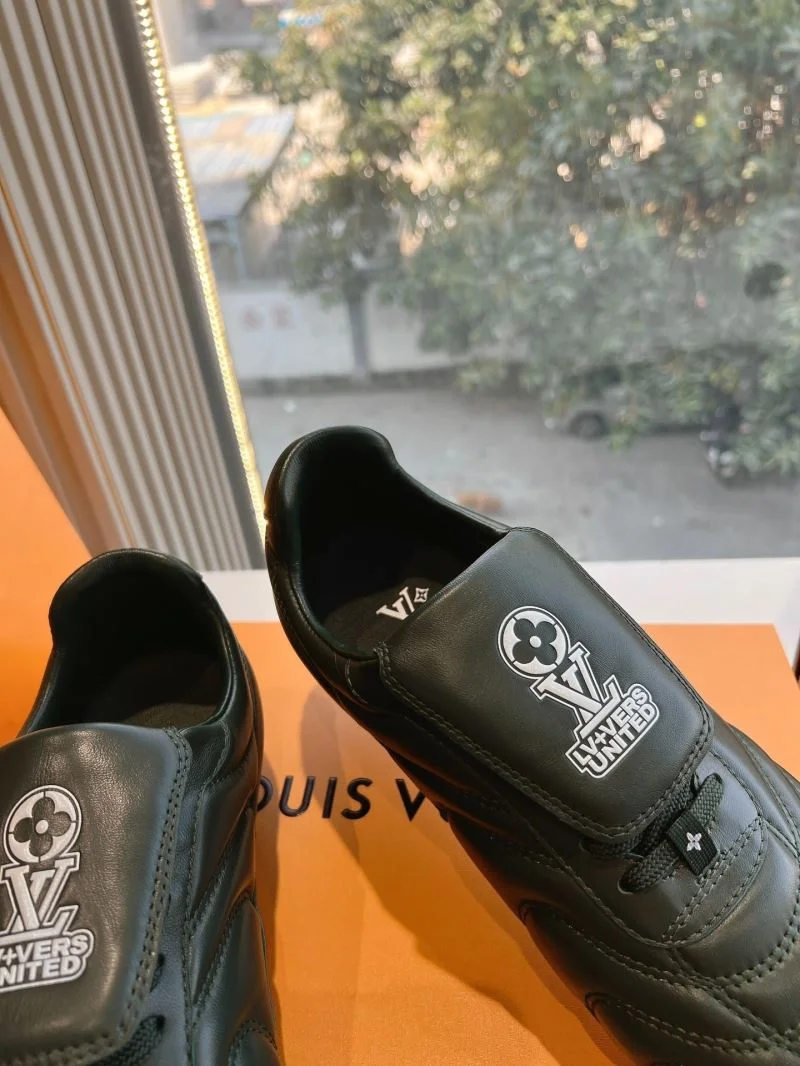 Louis Vuitton Low Shoes Upgraded 31954
