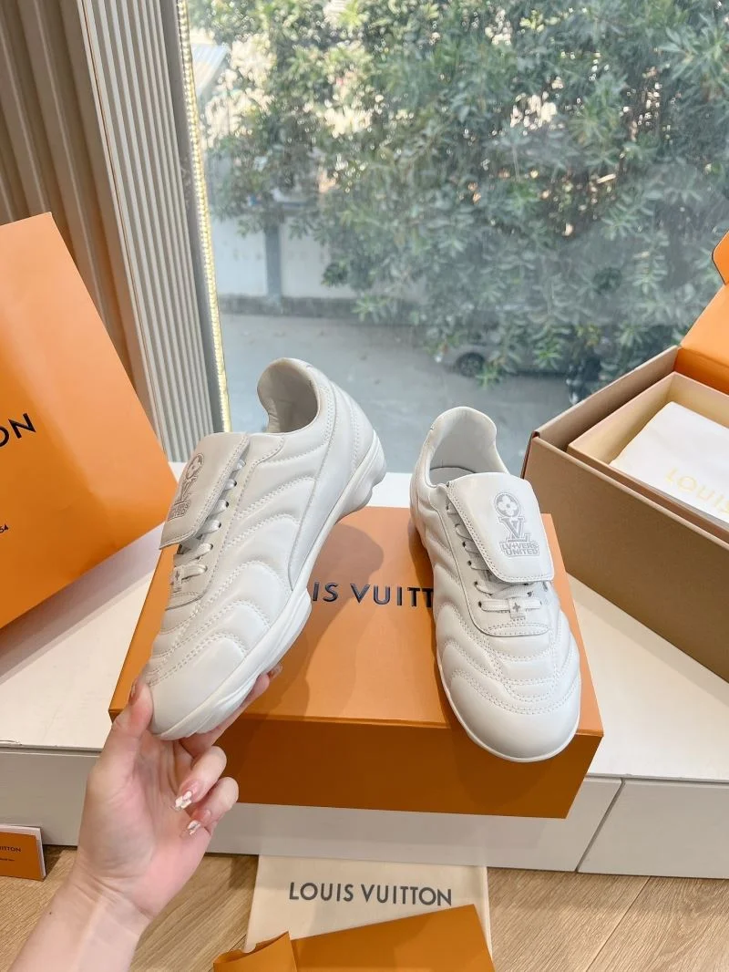 SportInspired Louis Vuitton Low Shoes 31933