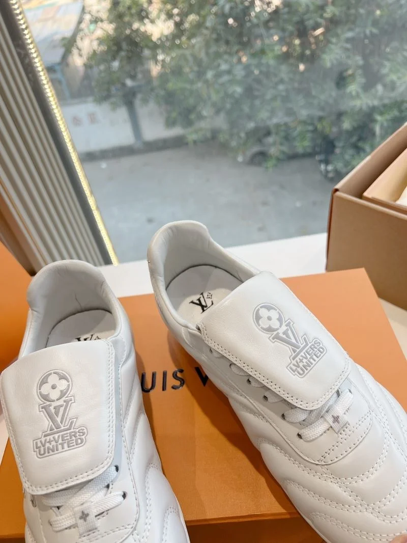 SportInspired Louis Vuitton Low Shoes 31933