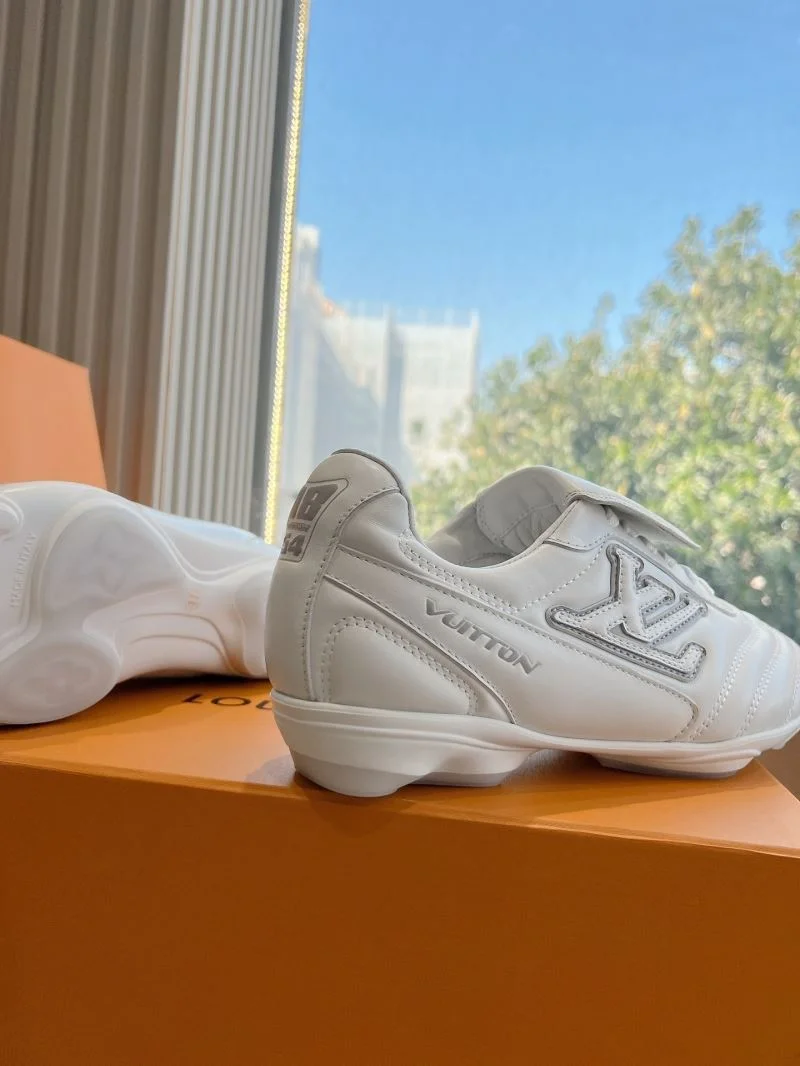SportInspired Louis Vuitton Low Shoes 31933