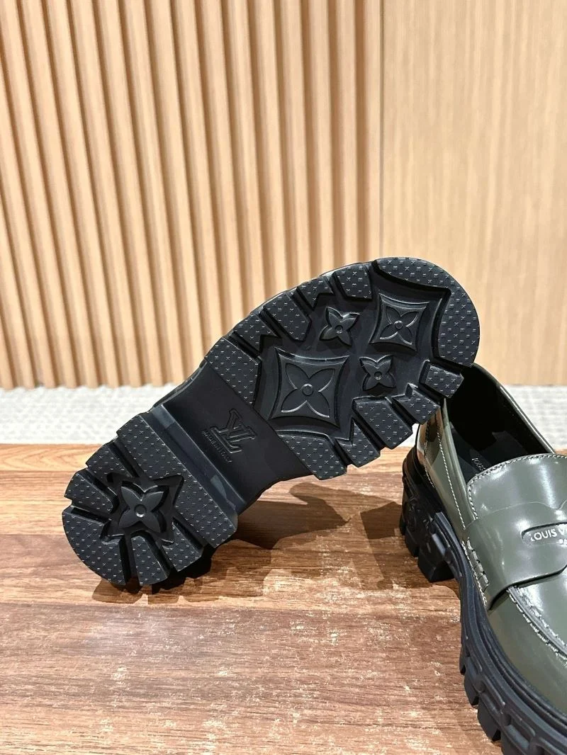 Louis Vuitton Low Shoes GoodFit 31934