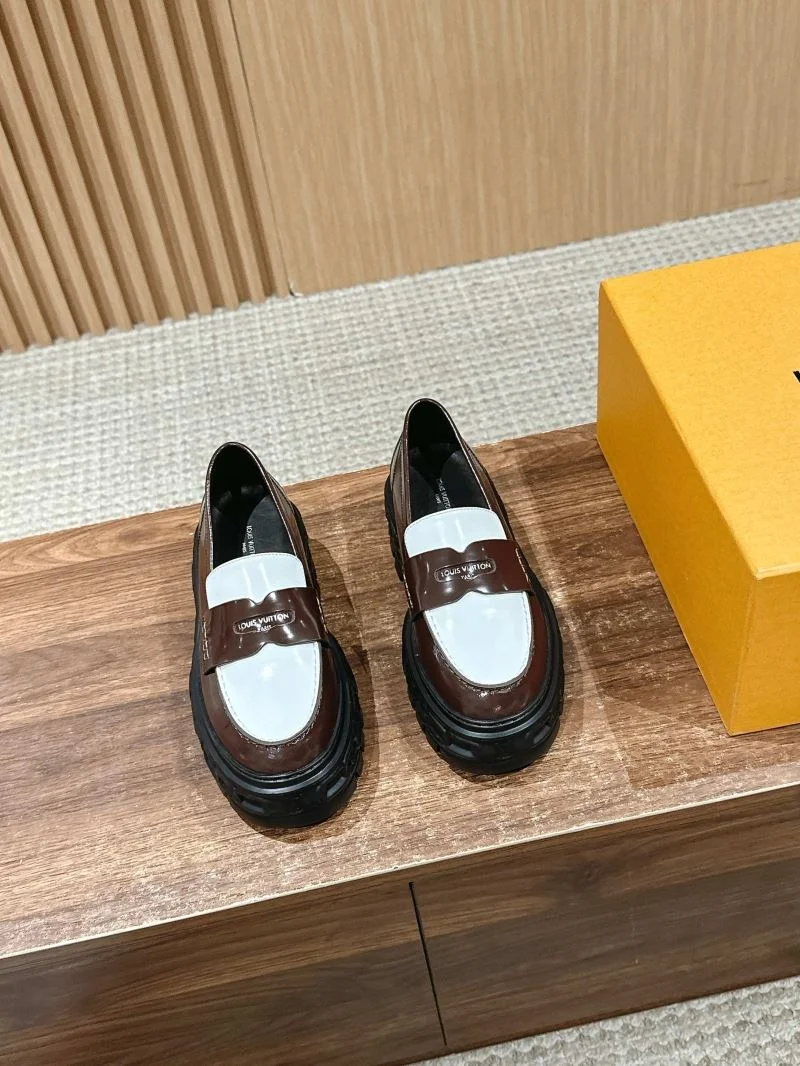 Comfortable Louis Vuitton Low Shoes 31924
