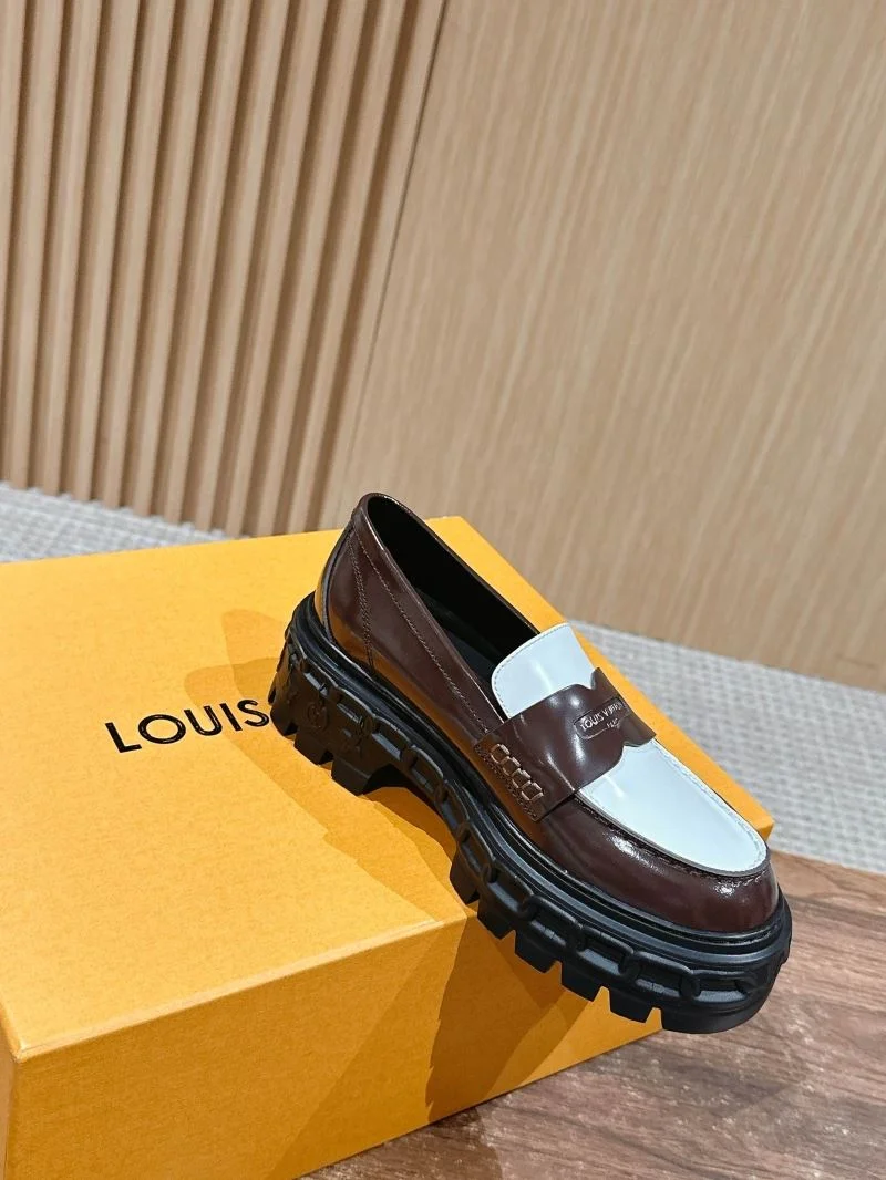 Comfortable Louis Vuitton Low Shoes 31924