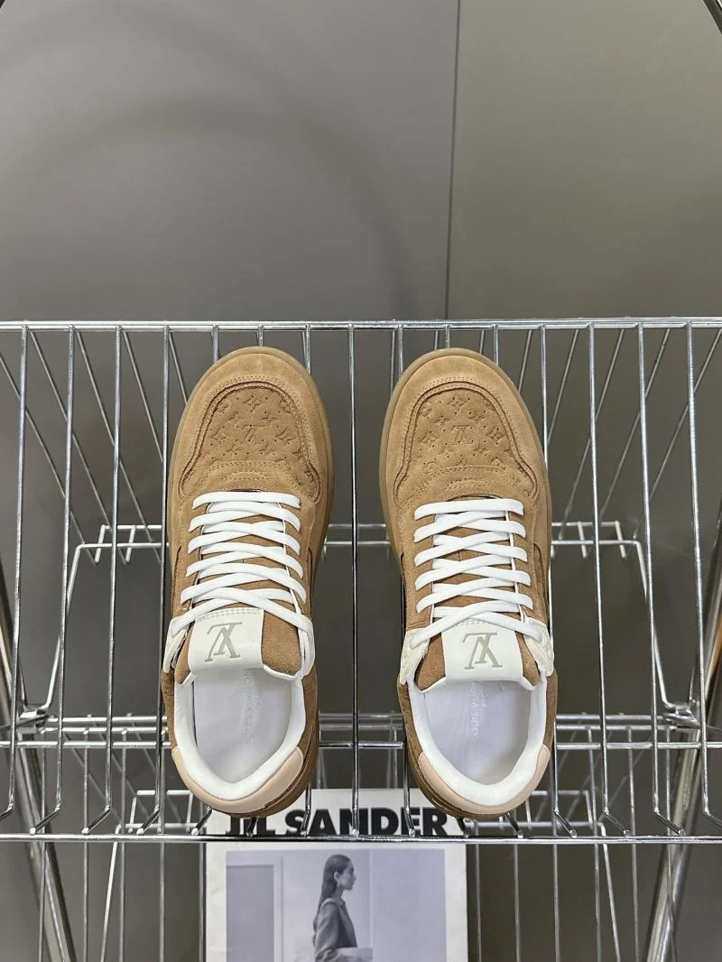 Louis Vuitton Low Shoes Unisex 31925