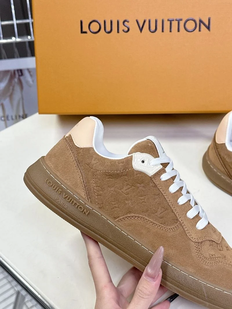 Louis Vuitton Low Shoes Unisex 31925