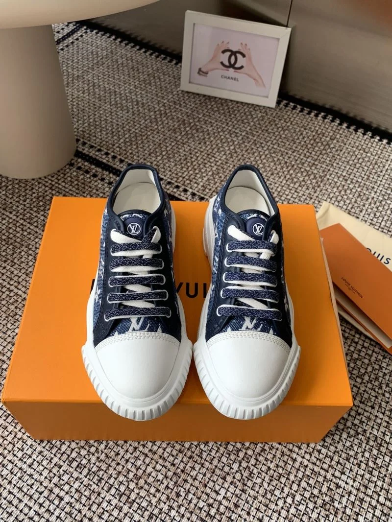 WaterResistant Louis Vuitton Low Shoes 31923