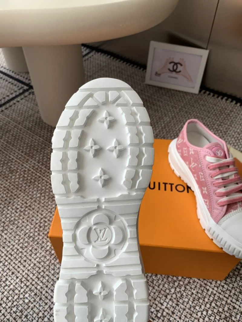 Trendy Louis Vuitton Low Shoes 31908