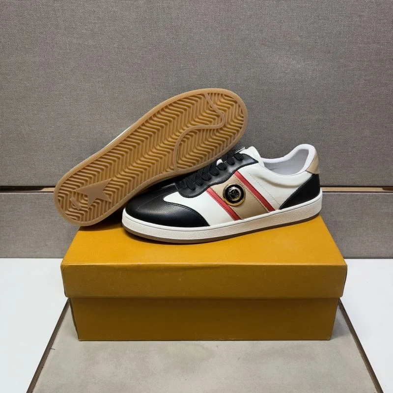 Effortless Louis Vuitton Low Shoes 32971