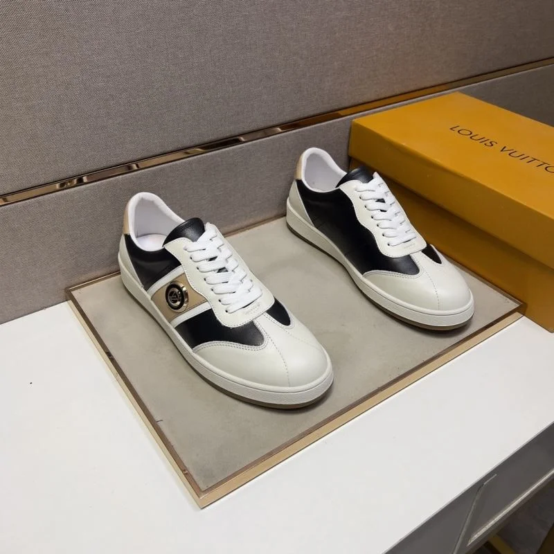 Louis Vuitton Low Shoes Trendsetting 32967
