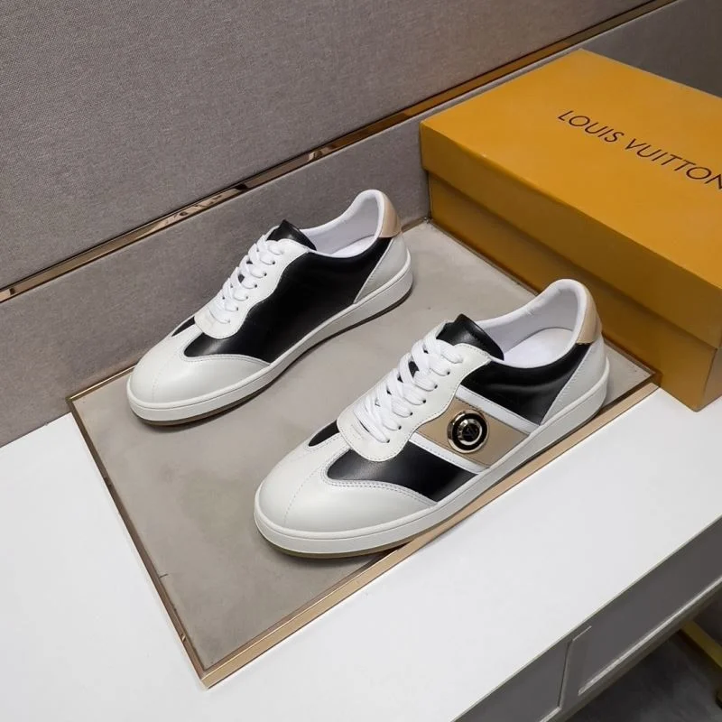 Louis Vuitton Low Shoes Trendsetting 32967